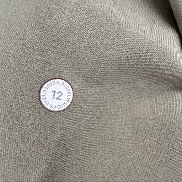 Lululemon Keep Moving High Rise Pant - Picture 10 of 10